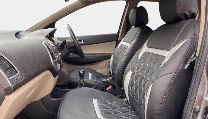 2013 Hyundai i20 MAGNA 1.2, Petrol, Manual, 58,424 km, Right Side Front Door Cabin
