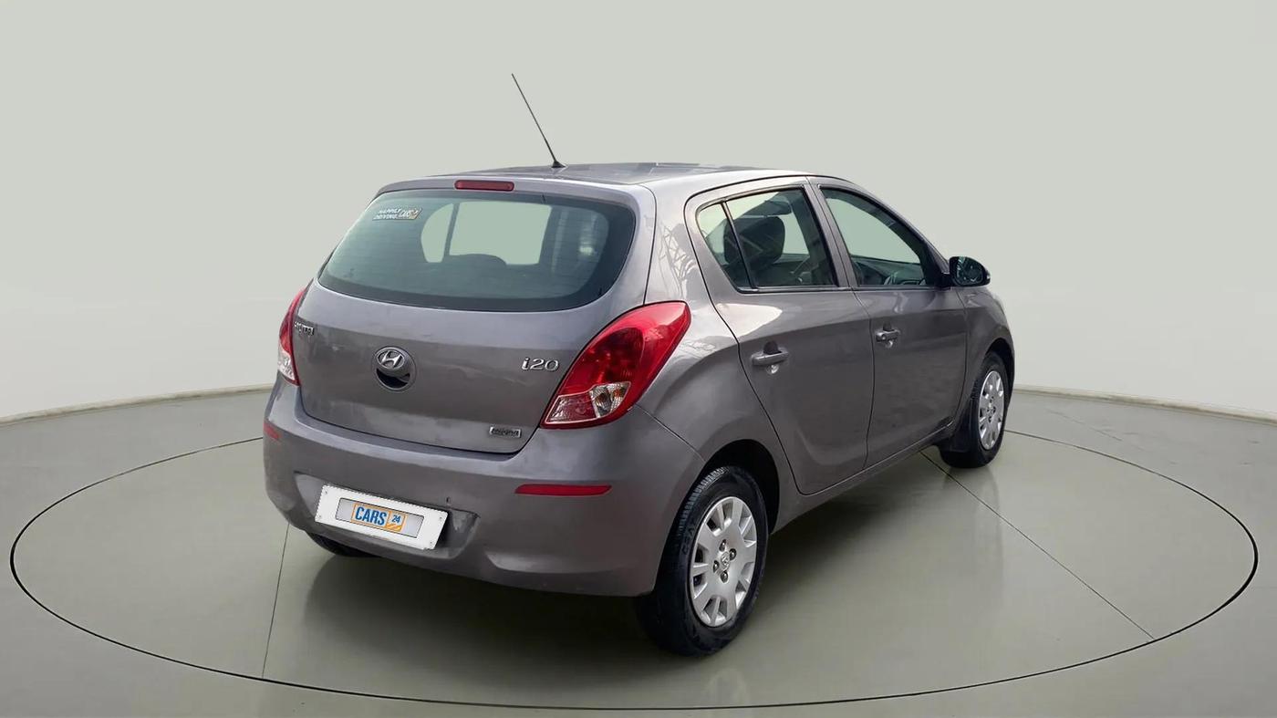 2013 Hyundai i20 MAGNA 1.2, Petrol, Manual, 58,432 km, Right Back Diagonal