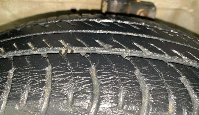 2016 Maruti Celerio VXI AMT, Petrol, Automatic, 26,778 km, Left Front Tyre Tread