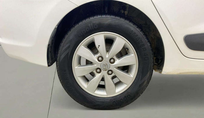 2014 Hyundai Xcent S AT 1.2, Petrol, Automatic, 83,759 km, Right Rear Wheel