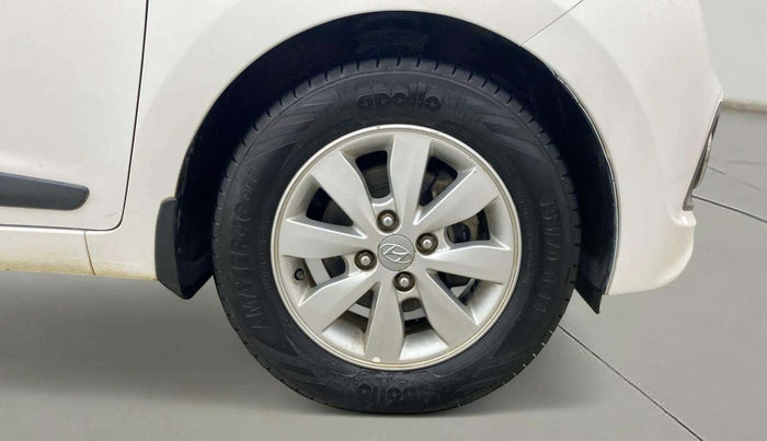 2014 Hyundai Xcent S AT 1.2, Petrol, Automatic, 83,759 km, Right Front Wheel