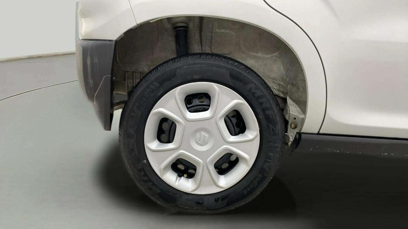2020 Maruti S PRESSO VXI AMT, Petrol, Automatic, 36,934 km, Right Rear Wheel