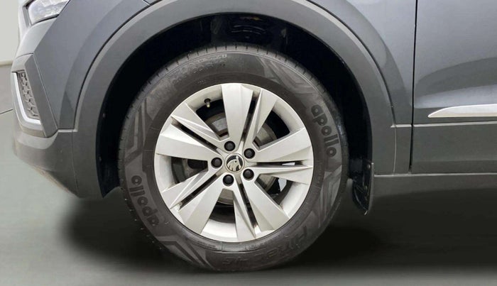 2022 Skoda KUSHAQ ACTIVE 1.0L TSI MT, Petrol, Manual, 18,743 km, Left Front Wheel