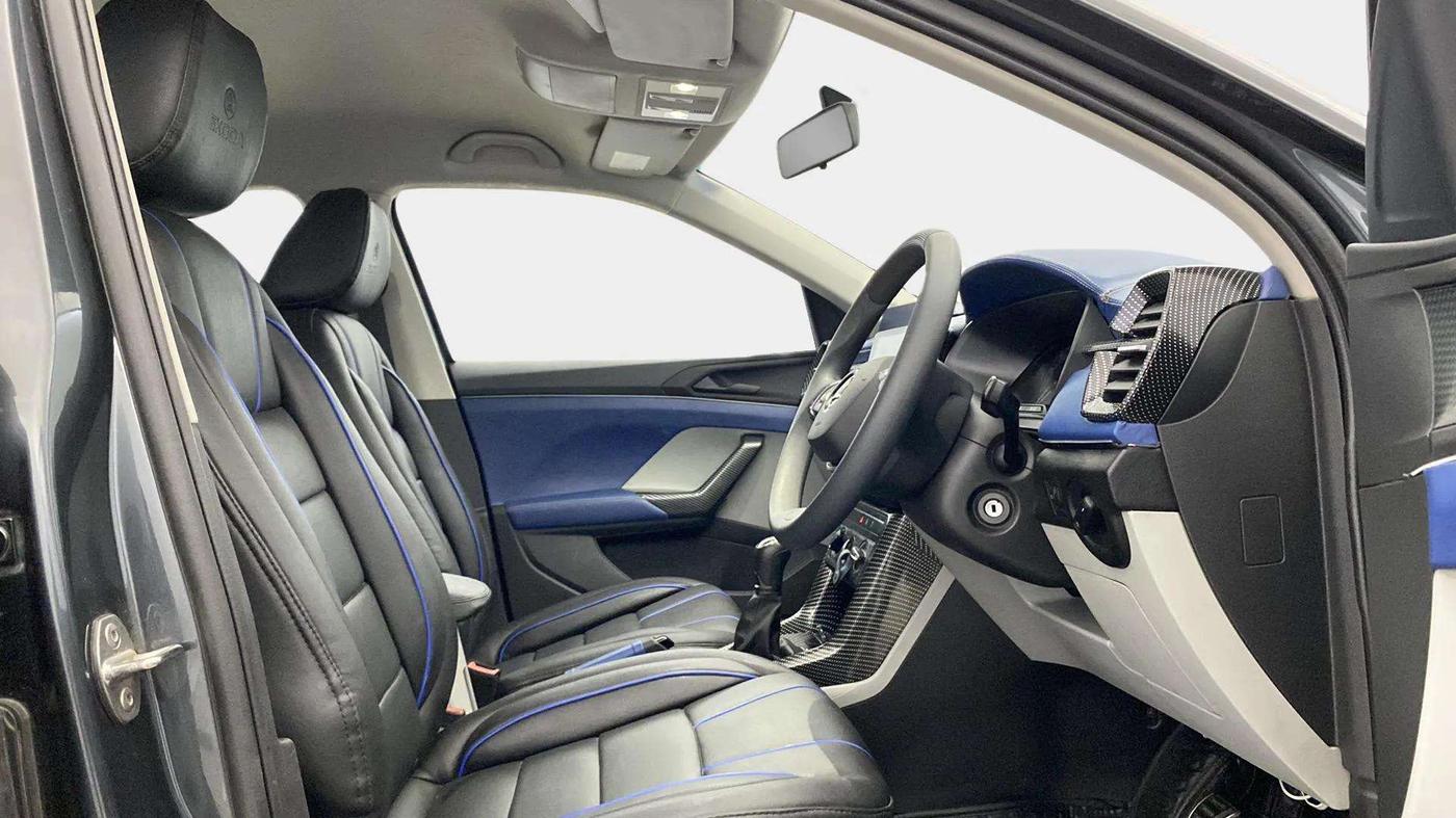 2022 Skoda KUSHAQ ACTIVE 1.0L TSI MT, Petrol, Manual, 18,743 km, Right Side Front Door Cabin