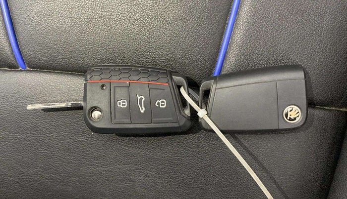 2022 Skoda KUSHAQ ACTIVE 1.0L TSI MT, Petrol, Manual, 18,743 km, Key Close Up