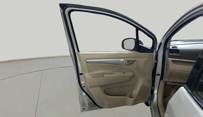 2015 Maruti Ertiga VXI CNG, CNG, Manual, 64,786 km, LHS Front Door