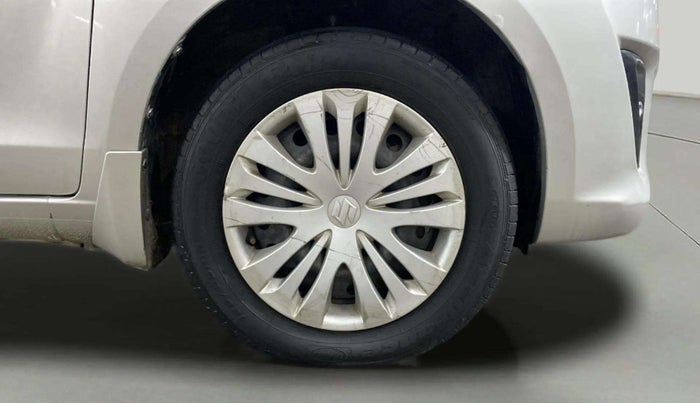 2015 Maruti Ertiga VXI CNG, CNG, Manual, 64,786 km, Right Front Wheel