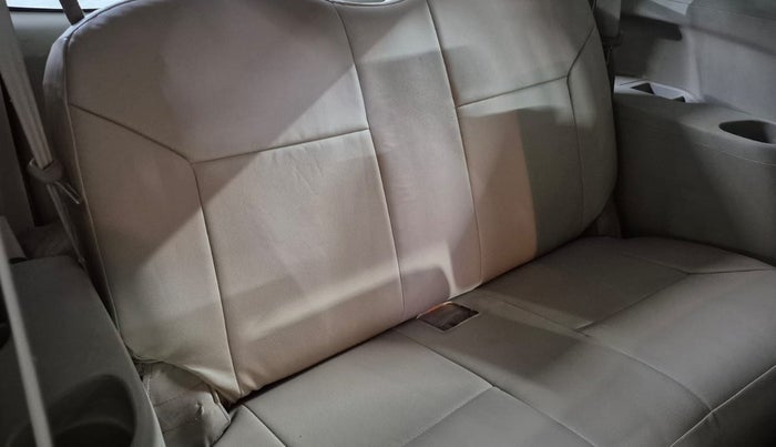 2015 Maruti Ertiga VXI CNG, CNG, Manual, 64,786 km, Third Seat Row ( optional )