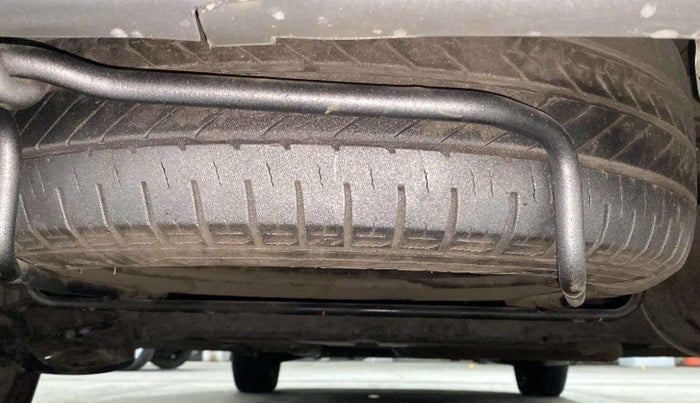 2015 Maruti Ertiga VXI CNG, CNG, Manual, 64,786 km, Spare Tyre