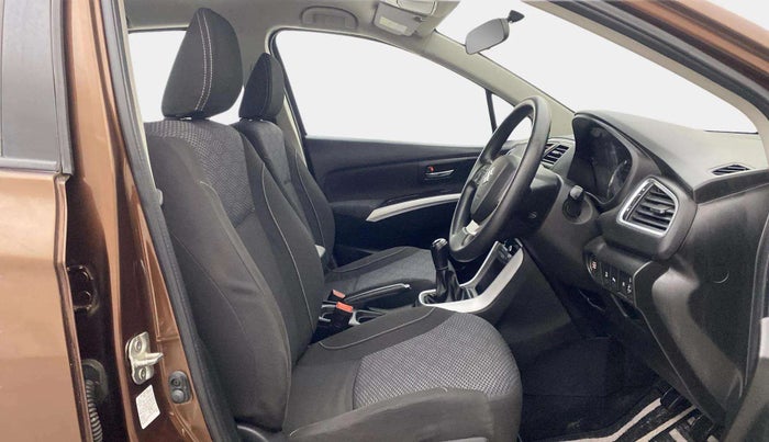 2018 Maruti S Cross ZETA 1.3, Diesel, Manual, 79,361 km, Right Side Front Door Cabin