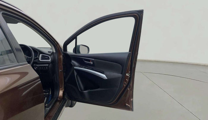 2018 Maruti S Cross ZETA 1.3, Diesel, Manual, 79,361 km, RHS Front Door