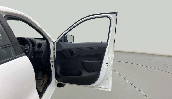 2020 Renault Kwid RXT 1.0 (O), Petrol, Manual, 40,816 km, RHS Front Door