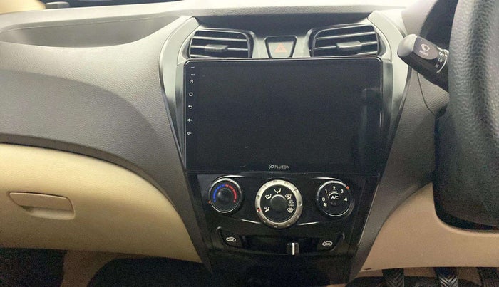 2018 Hyundai Eon ERA +, Petrol, Manual, 70,909 km, Infotainment system - AM/FM Radio - Not Working