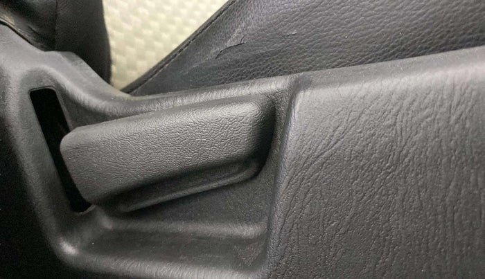 2022 Maruti Alto VXI, Petrol, Manual, 42,477 km, Driver Side Adjustment Panel