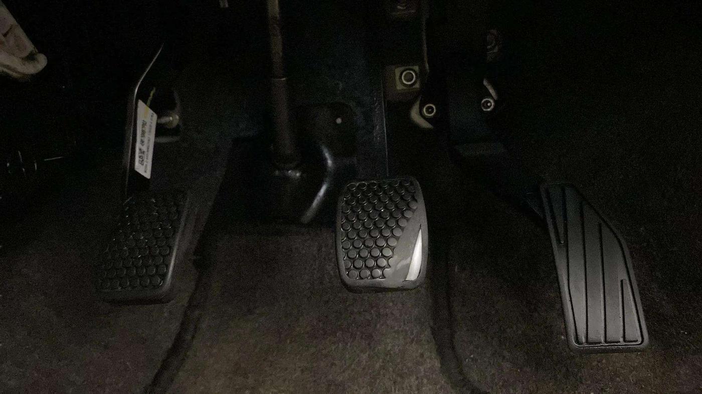 2022 Maruti Alto VXI, Petrol, Manual, 42,477 km, Pedals