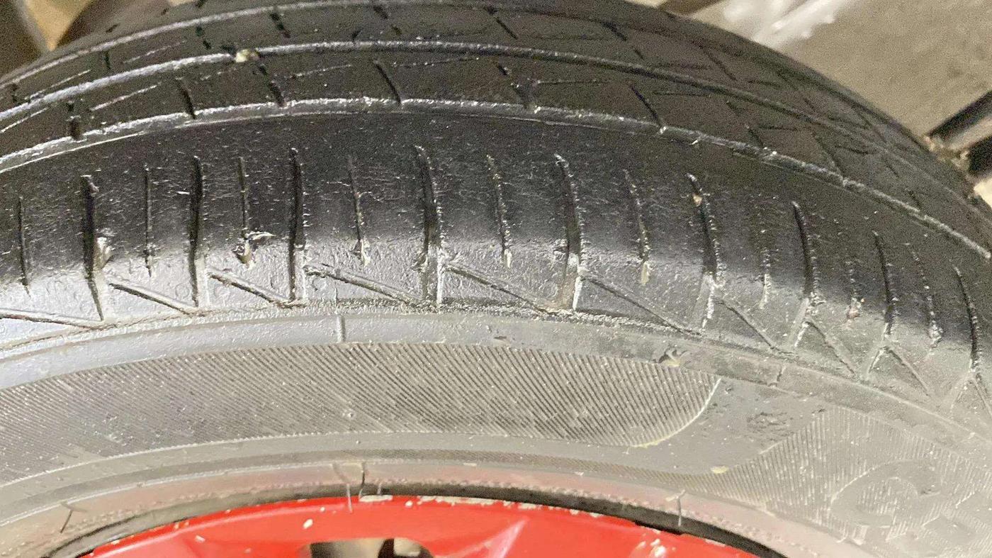 2022 Maruti Alto VXI, Petrol, Manual, 42,477 km, Left Front Tyre Tread