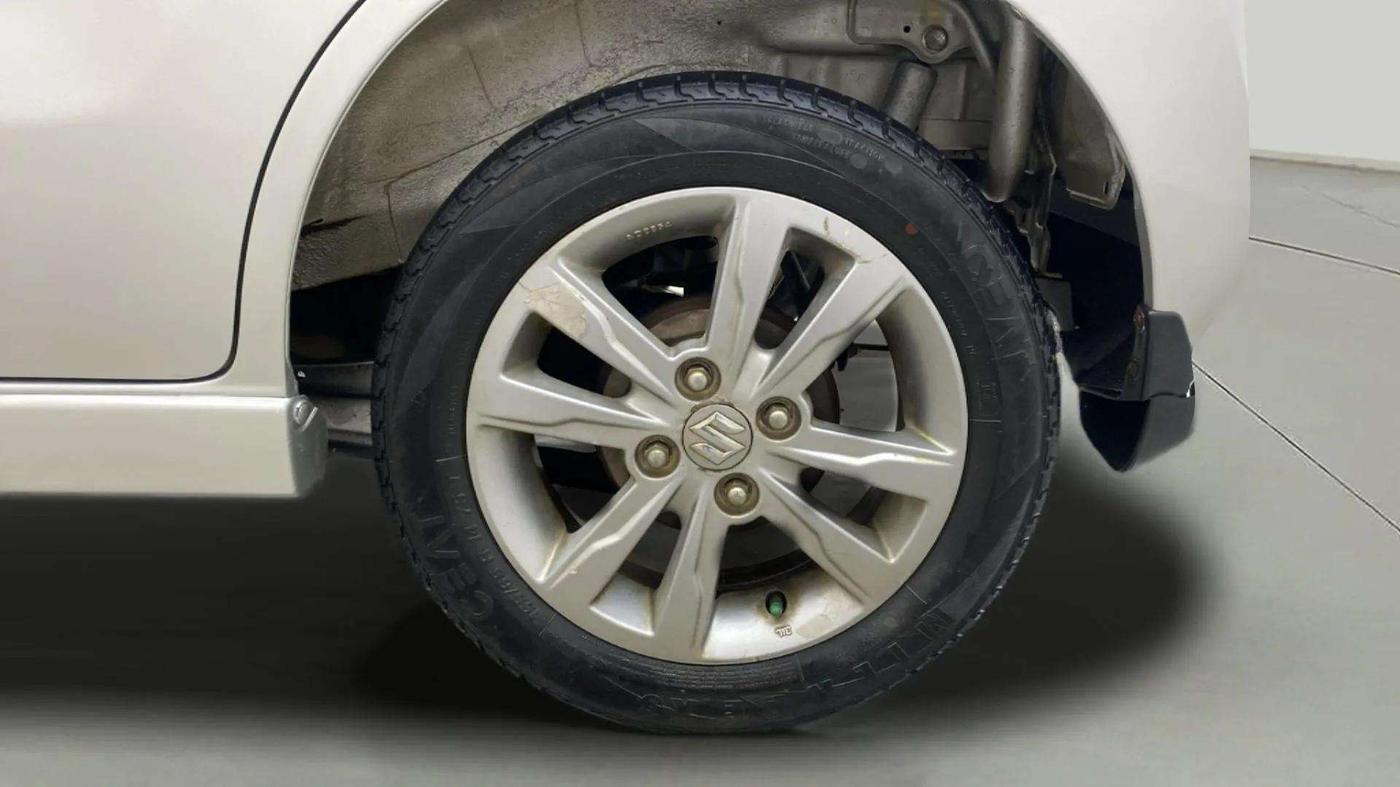 2013 Maruti Wagon R Stingray VXI, Petrol, Manual, 54,942 km, Left Rear Wheel