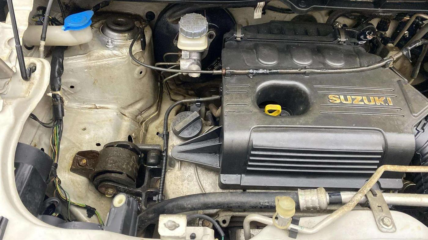 2013 Maruti Wagon R Stingray VXI, Petrol, Manual, 54,942 km, Engine View - Right