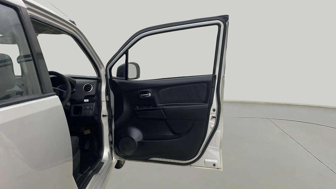 2013 Maruti Wagon R Stingray VXI, Petrol, Manual, 54,942 km, RHS Front Door