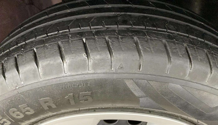 2019 Hyundai VENUE S 1.2, Petrol, Manual, 14,809 km, Right Front Tyre Tread