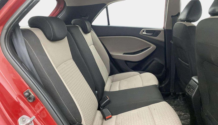 2016 Hyundai Elite i20 ASTA 1.2, Petrol, Manual, 50,613 km, Right Side Rear Door Cabin