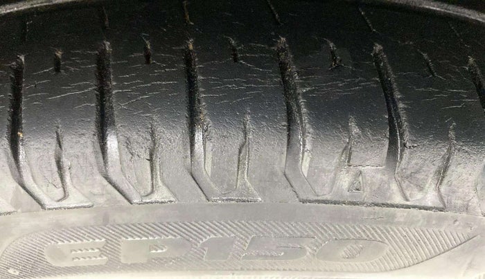 2017 Maruti Dzire ZXI PLUS, Petrol, Manual, 60,746 km, Right Front Tyre Tread