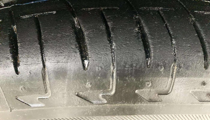 2022 Maruti IGNIS ALPHA 1.2, Petrol, Manual, 10,584 km, Right Front Tyre Tread