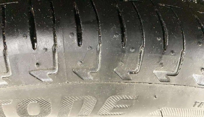 2022 Maruti IGNIS ALPHA 1.2, Petrol, Manual, 10,584 km, Right Rear Tyre Tread