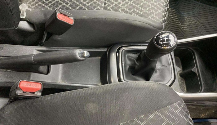 2022 Maruti IGNIS ALPHA 1.2, Petrol, Manual, 10,584 km, Gear Lever