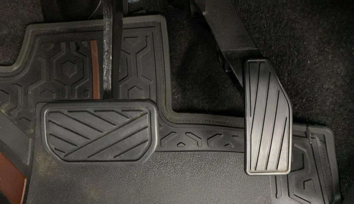 2024 Maruti Alto K10 VXI PLUS AMT, Petrol, Automatic, 5,551 km, Pedals