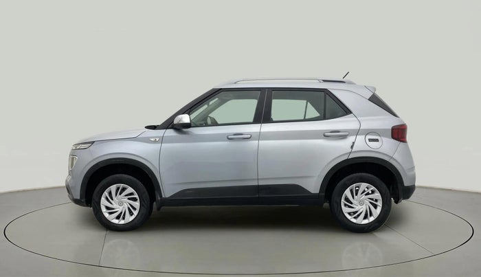 2022 Hyundai VENUE S 1.2, Petrol, Manual, 54,141 km, Left Side