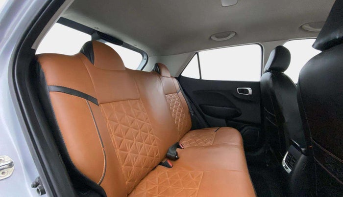 2022 Hyundai VENUE S 1.2, Petrol, Manual, 54,141 km, Right Side Rear Door Cabin
