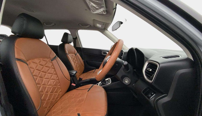 2022 Hyundai VENUE S 1.2, Petrol, Manual, 54,141 km, Right Side Front Door Cabin
