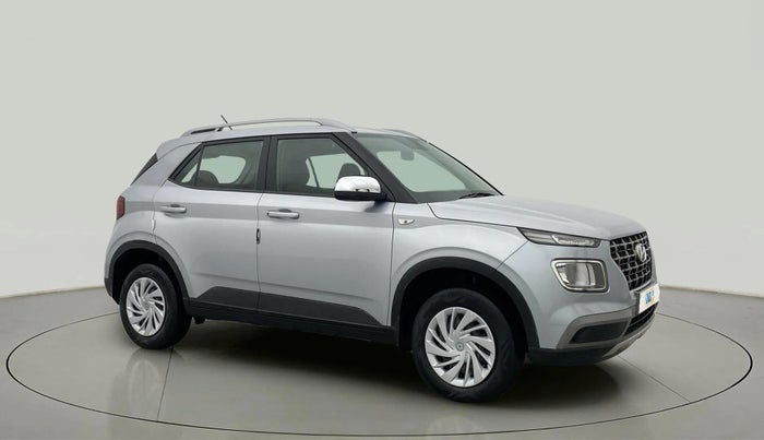 2022 Hyundai VENUE S 1.2, Petrol, Manual, 54,141 km, Right Front Diagonal