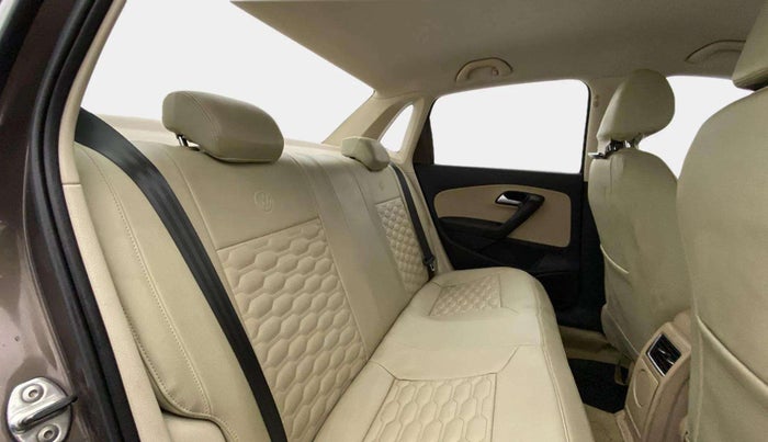 2018 Volkswagen Ameo HIGHLINE PLUS 1.5L AT 16 ALLOY, Diesel, Automatic, 26,134 km, Right Side Rear Door Cabin