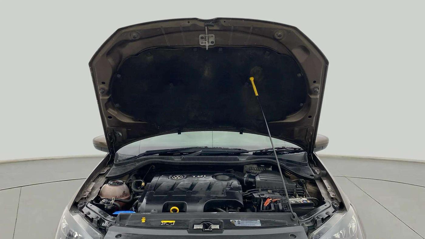 2018 Volkswagen Ameo HIGHLINE PLUS 1.5L AT 16 ALLOY, Diesel, Automatic, 26,134 km, Open Bonet