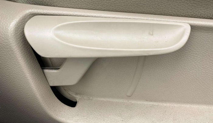 2018 Volkswagen Ameo HIGHLINE PLUS 1.5L AT 16 ALLOY, Diesel, Automatic, 26,134 km, Driver Side Adjustment Panel