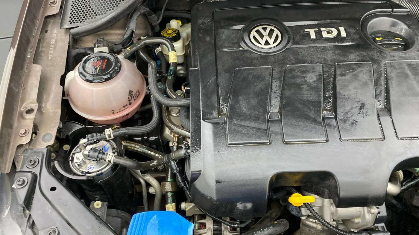 2018 Volkswagen Ameo HIGHLINE PLUS 1.5L AT 16 ALLOY, Diesel, Automatic, 26,134 km, Engine View - Right
