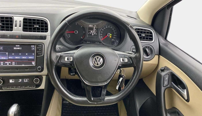 2018 Volkswagen Ameo HIGHLINE PLUS 1.5L AT 16 ALLOY, Diesel, Automatic, 26,134 km, Steering Wheel Close Up