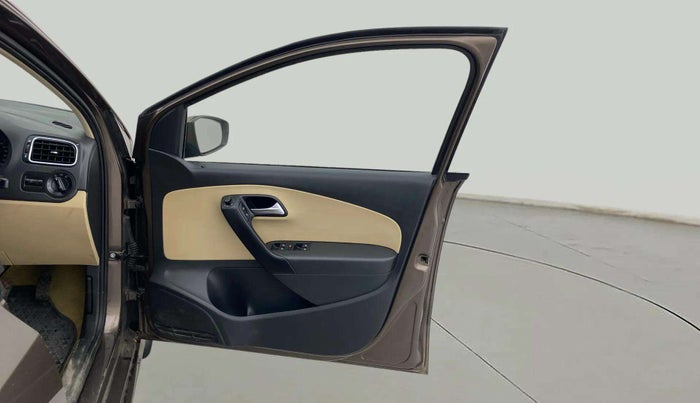 2018 Volkswagen Ameo HIGHLINE PLUS 1.5L AT 16 ALLOY, Diesel, Automatic, 26,134 km, RHS Front Door
