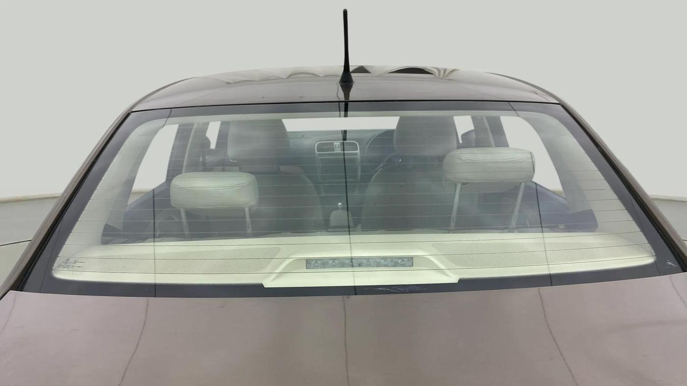 2018 Volkswagen Ameo HIGHLINE PLUS 1.5L AT 16 ALLOY, Diesel, Automatic, 26,134 km, Rear Windshield