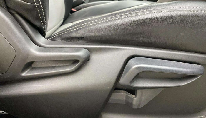 2021 Tata Tiago XZ PLUS PETROL, Petrol, Manual, 33,722 km, Driver Side Adjustment Panel
