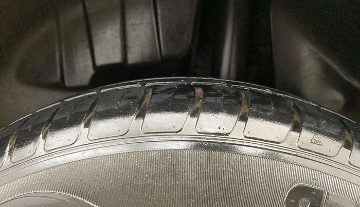 2020 Maruti Swift VXI, Petrol, Manual, 45,808 km, Left Front Tyre Tread