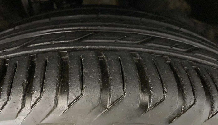 2019 Jeep Compass LIMITED PLUS PETROL AT, Petrol, Automatic, 73,437 km, Right Front Tyre Tread