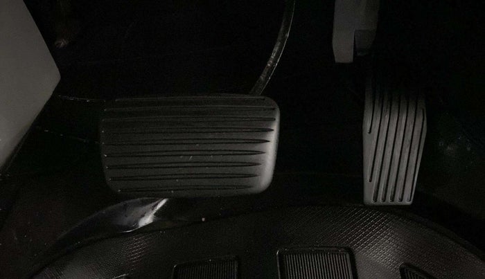 2019 Jeep Compass LIMITED PLUS PETROL AT, Petrol, Automatic, 73,437 km, Pedals