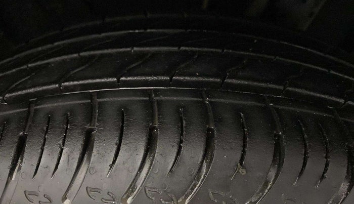 2021 Nissan MAGNITE XL, Petrol, Manual, 8,742 km, Left Rear Tyre Tread