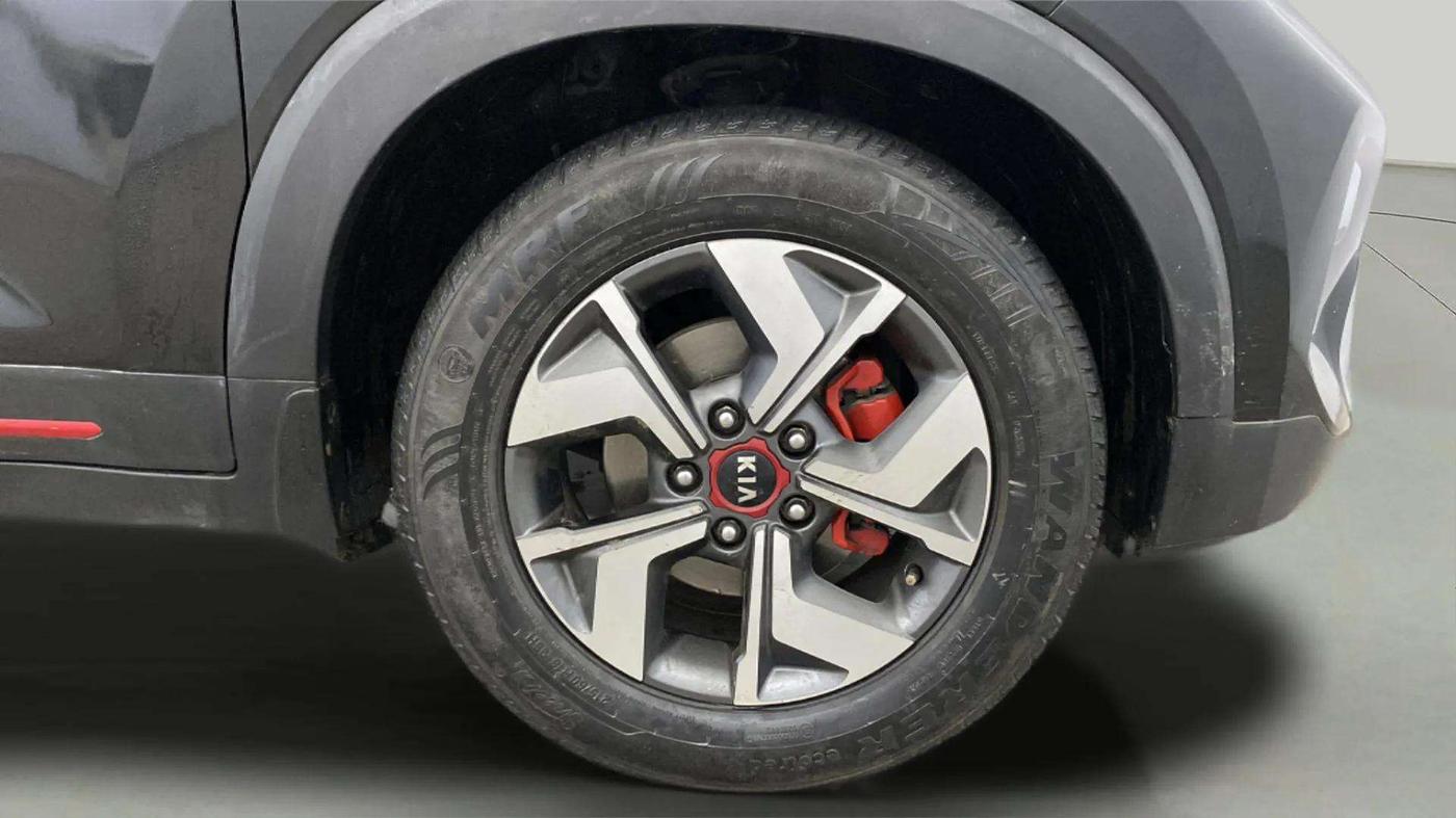 2020 KIA SONET GTX PLUS 1.5, Diesel, Manual, 48,478 km, Right Front Wheel