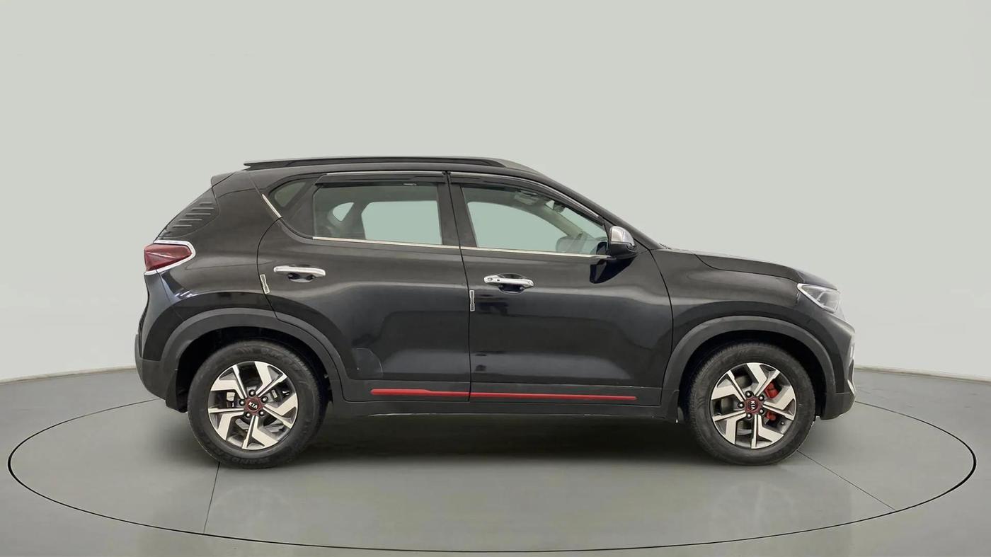 2020 KIA SONET GTX PLUS 1.5, Diesel, Manual, 48,478 km, Right Side View