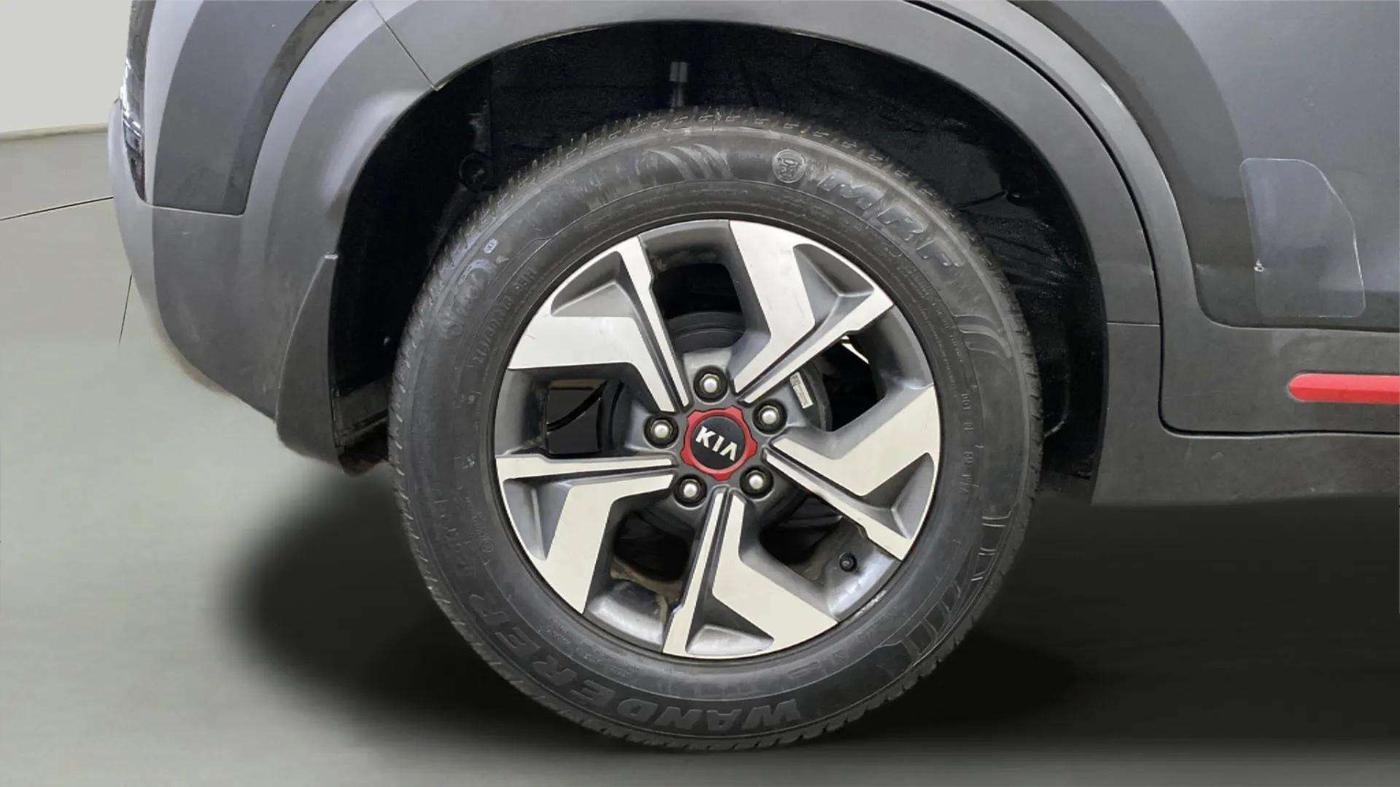 2020 KIA SONET GTX PLUS 1.5, Diesel, Manual, 48,478 km, Right Rear Wheel