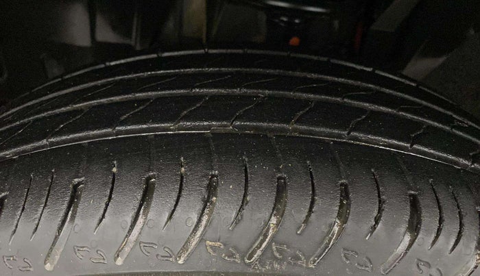 2023 Nissan MAGNITE XL, Petrol, Manual, 19,210 km, Left Front Tyre Tread